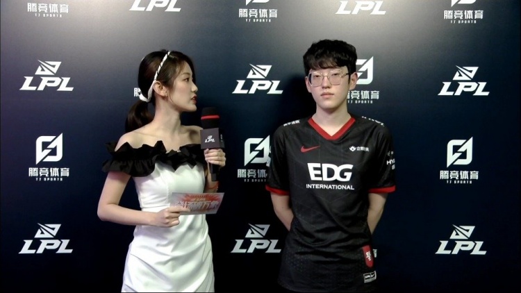 泳爱好者和 泳爱好者和