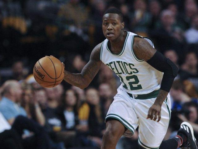 遭遇韩国队阻挡犯规，中国队摘铜，网友炸了.