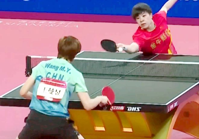 泰山官方：王彤右肩锁关节脱位，预计恢复期约为6周.