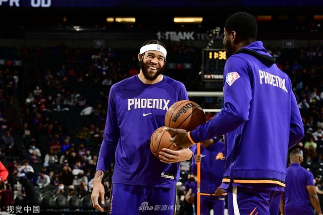 [图]世界羽联年终总决赛 石宇奇2-0昆拉武特晋级决赛