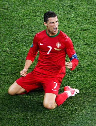 西甲：加西亚3助攻皇马5-1大胜贝蒂斯 贝林厄姆82次传球