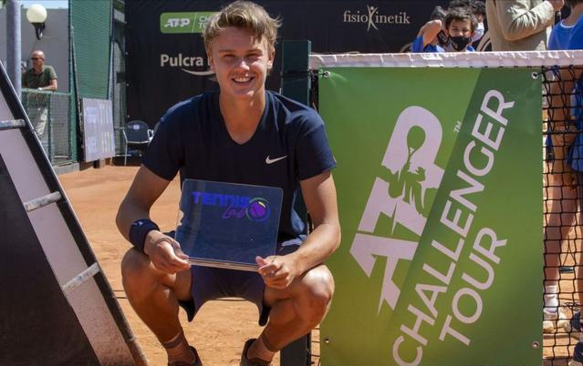 为什么说百家乐是“最孤独的博弈”？（为何称百家乐为“最孤独的博弈”？）